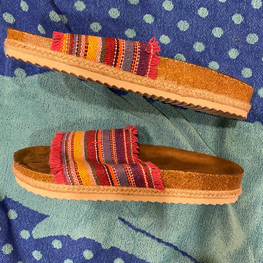 Aeropostale fabric sandal